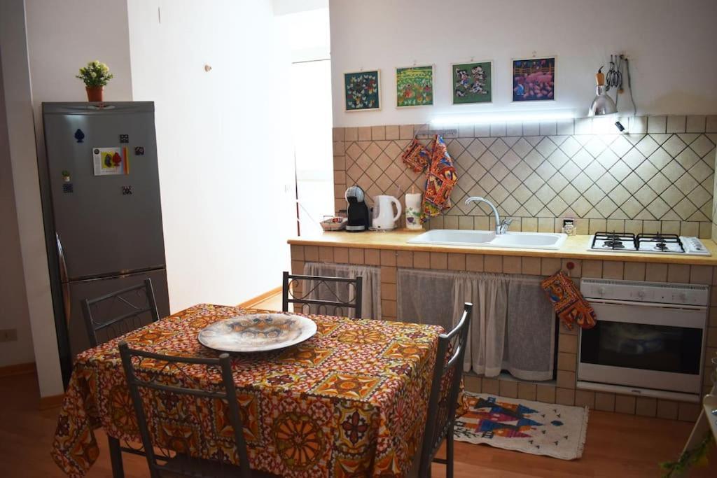 Appartamento Nel Centro Storico Di Palermo - Via Meli'S House 외부 사진