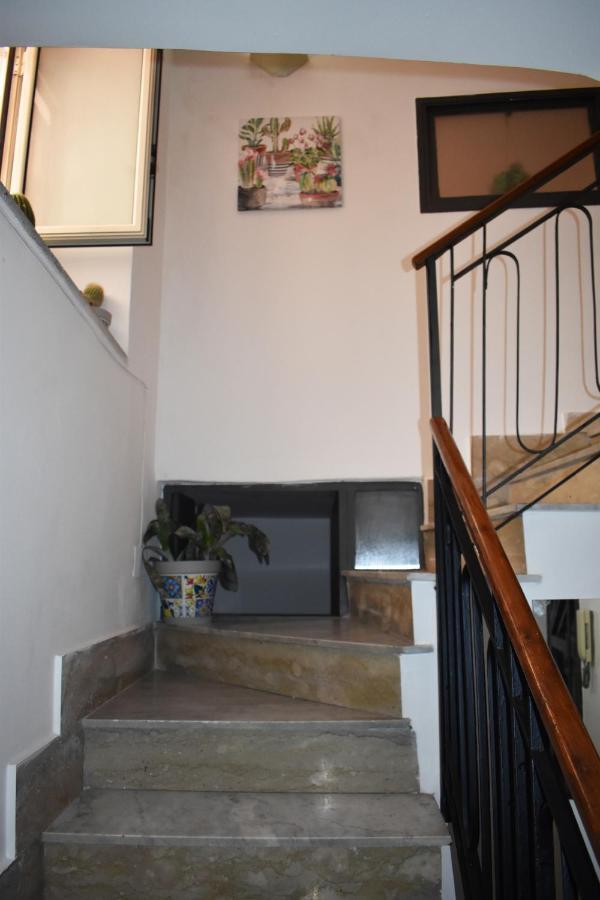 Appartamento Nel Centro Storico Di Palermo - Via Meli'S House 외부 사진